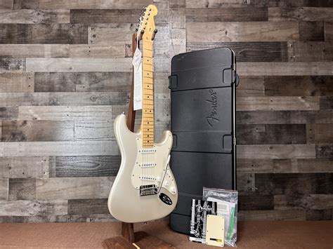 2008 fender american standard stratocaster specs